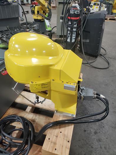 Used Fanuc M-1iA/0.5S Industrial Delta Robot With R-30ib Controller