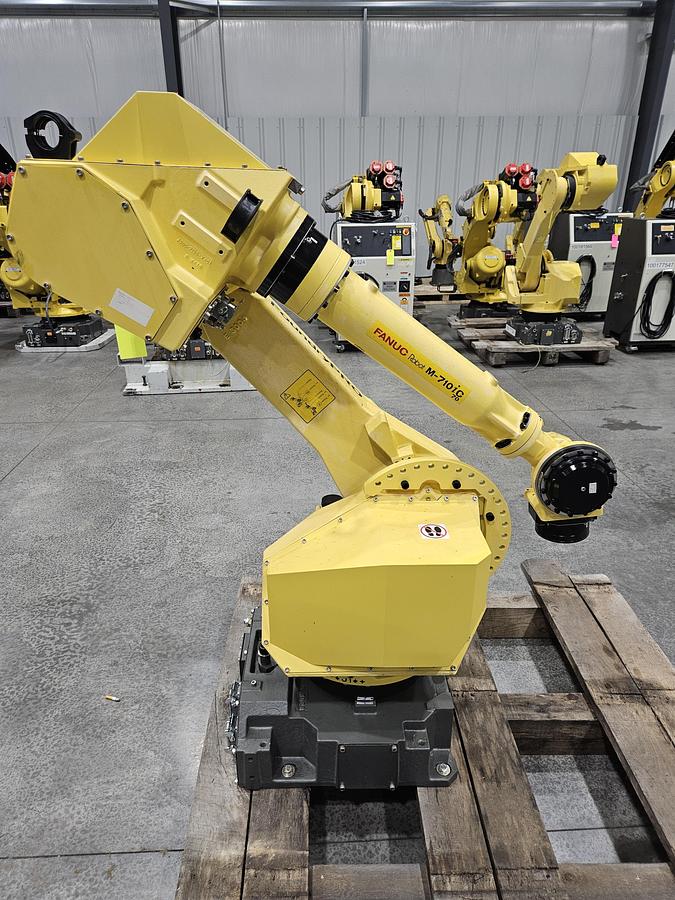Used FANUC M-710ic/70 Industrial Robot With R-30ia Controller