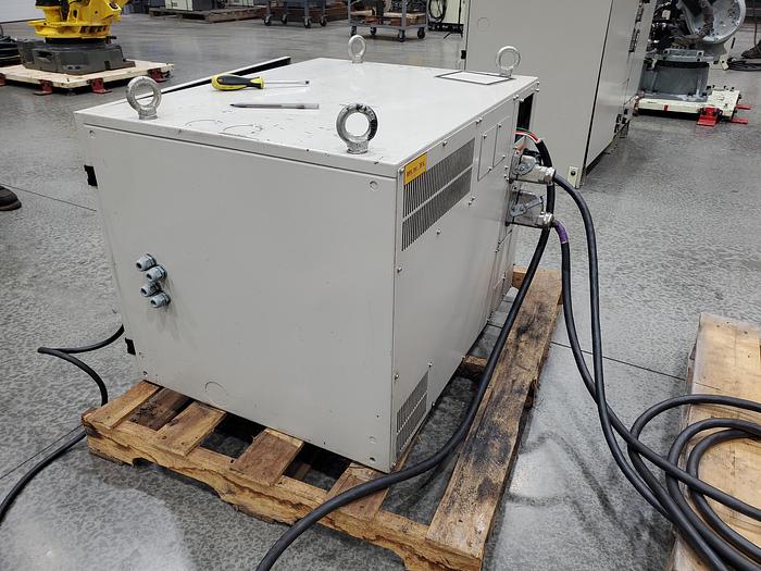 Used Yaskawa Motoman MH5 Industrial Robot With DX100 Controller