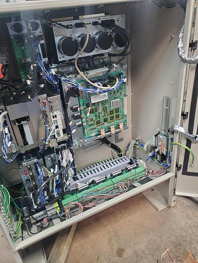Used Yaskawa Motoman MH80 With DX100 Controller