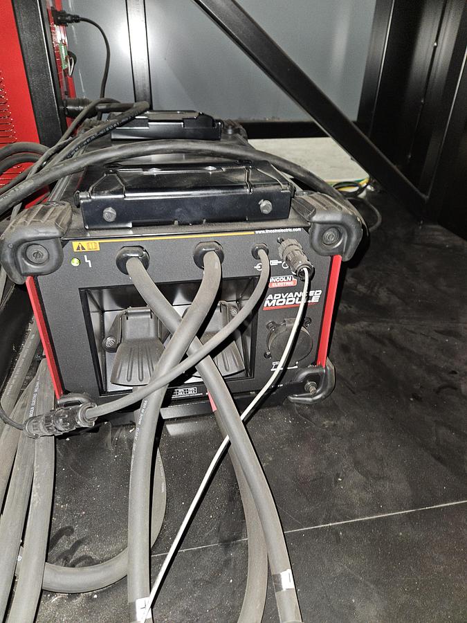 Used Lincoln Automate 5 Cell Fanuc Arcmate 0ib Industrial Welding Robot And R-30ib Controller