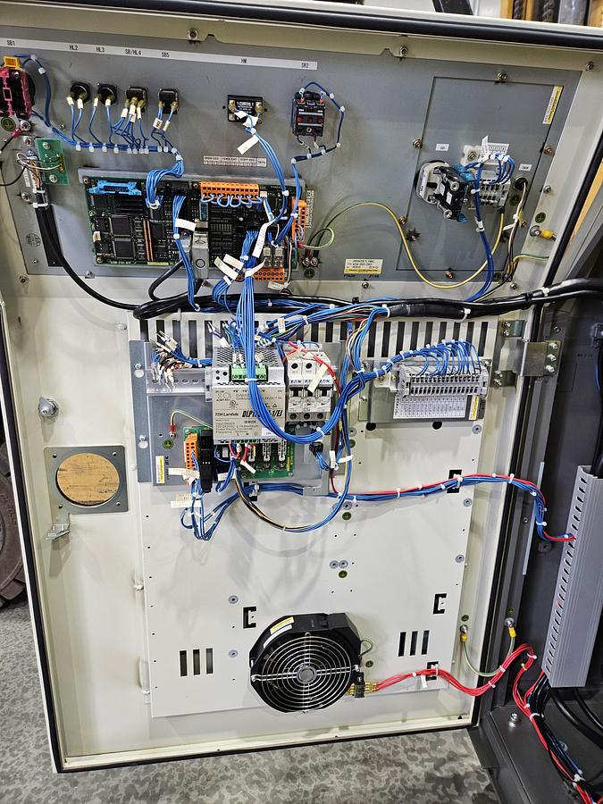 Used Fanuc R-2000ib/125L Industrial Robot With R-30ia Controller