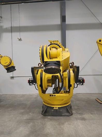 Used Fanuc M-2000ia/900L Industrial Robot With R-30ia Controller
