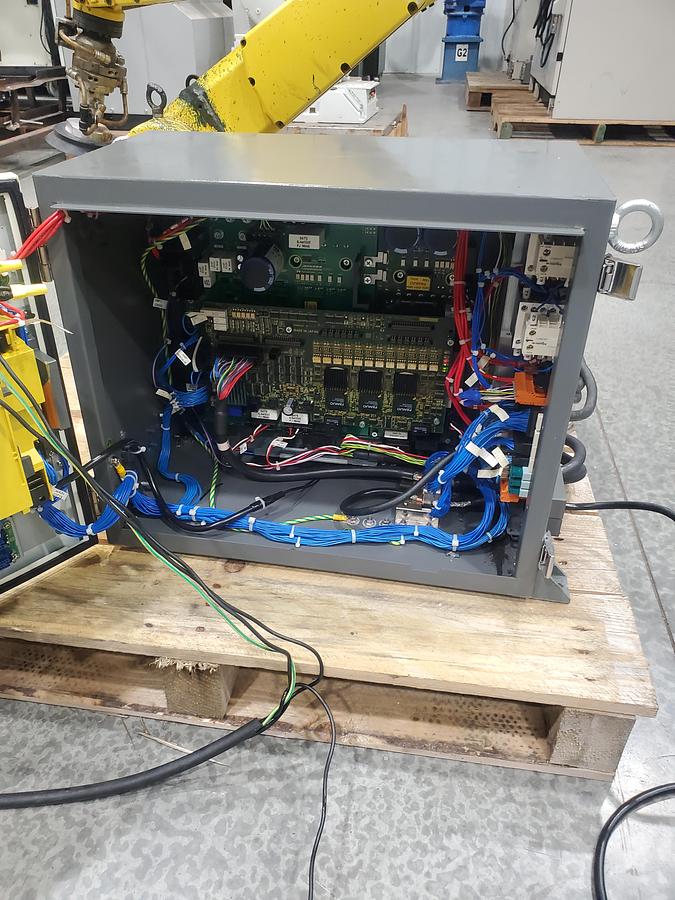 Used Fanuc LR Mate 200iC/5L Industrial Robot With R-30ia Controller