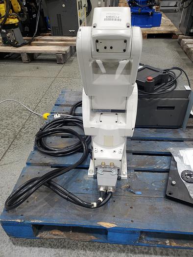 Used Fanuc LR Mate 200iC Industrial Robot With R-30ia Controller