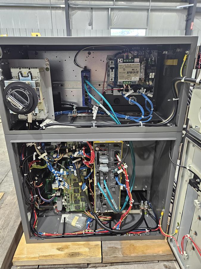 Used Fanuc M-10ia/12 Industrial Robot With R-30ib Controller
