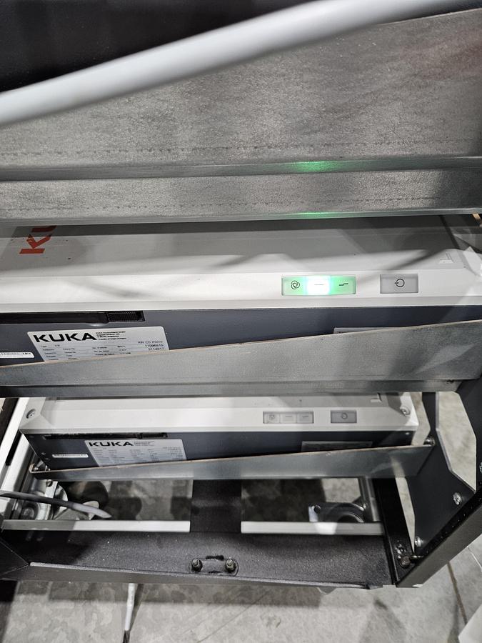 Used KUKA KR10 R1100-2HO Food Grade Industrial Robot With KRC5 Micro Controller