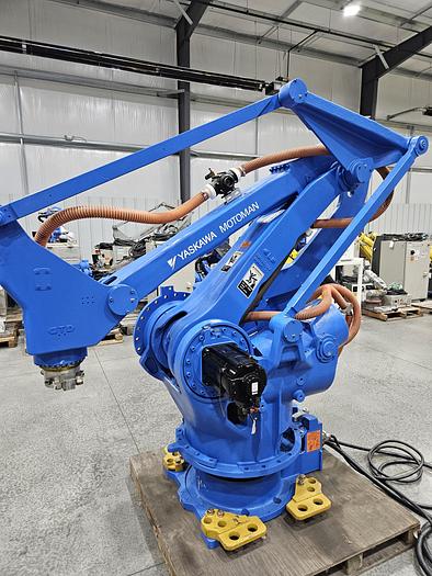 Used Yaskawa Motoman MPL160 Palletizing Robot with DX100 Controller