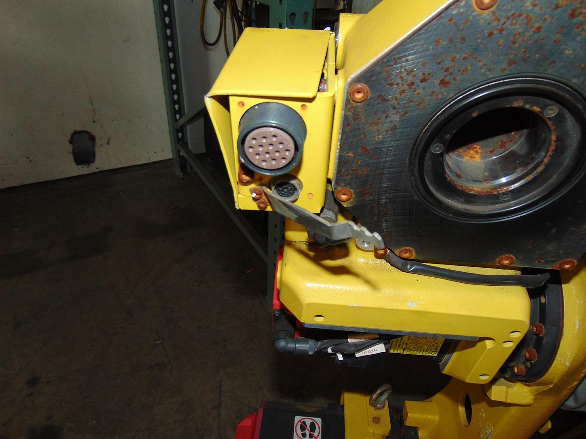 Used 2010 Fanuc Arcmate 100ic/10S