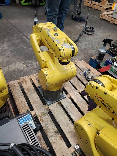 Used Fanuc LR Mate 200ic Industrial Robot With R-30ia Controller