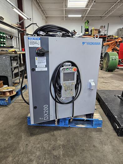 Used Yaskawa Motoman MA1440 With DX200 Controller And Miller Auto Continuum 350