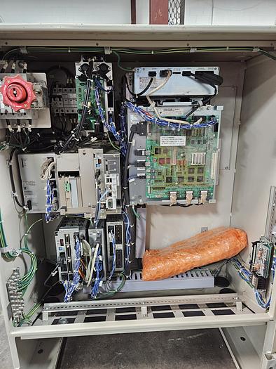 Used 2011 Yaskawa Motoman HP20D Industrial Robot With DX100 Controller