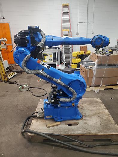 Used Yaskawa Motoman MH80 With DX100 Controller