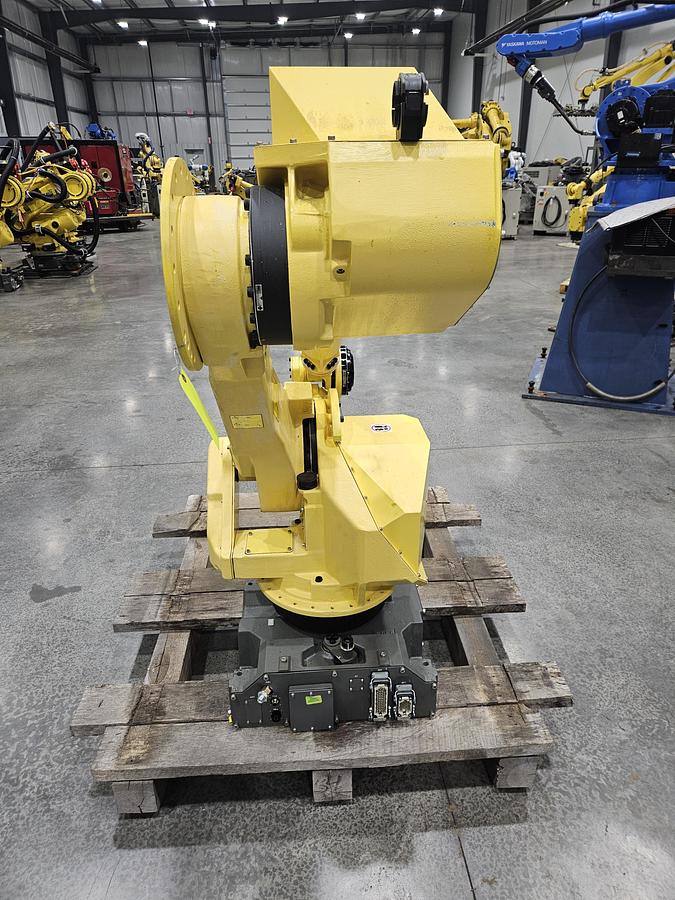 Used FANUC M-710ic/70 Industrial Robot With R-30ia Controller