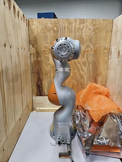 Used KUKA LBR iiwa 14 R820 Industrial Cobot with KRC4 Sunrise Controller