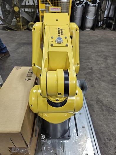 Used Fanuc LR Mate 200id Industrial Robot With R-30ib Controller - Zero Hours