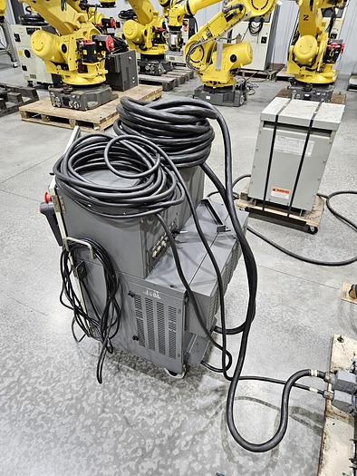 Used Fanuc R-2000ic/210F Industrial Robot With R-30ib Controller