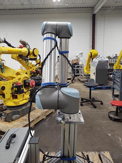 Used Universal UR10 Cobot