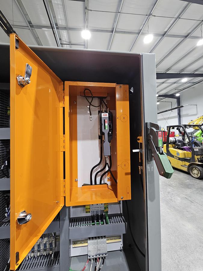 Used FANUC Robotic Welding Cell W/ FANUC 120ic/R-30ib Tracks and Safety