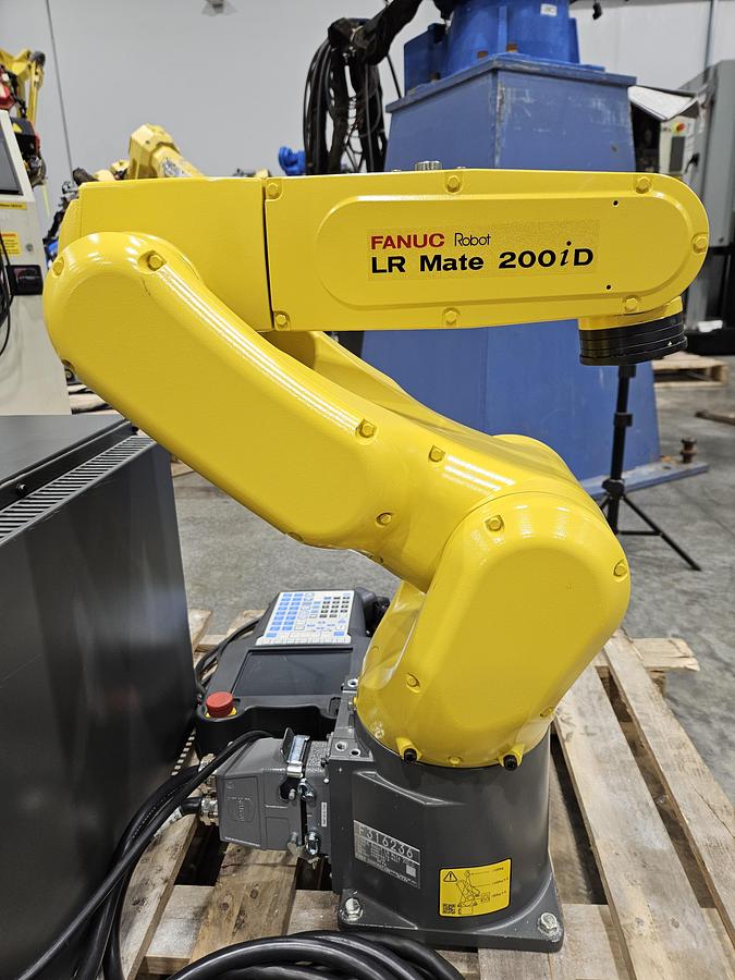 Used Fanuc LR Mate 200iD Industrial Robot With R-30ib Plus Controller