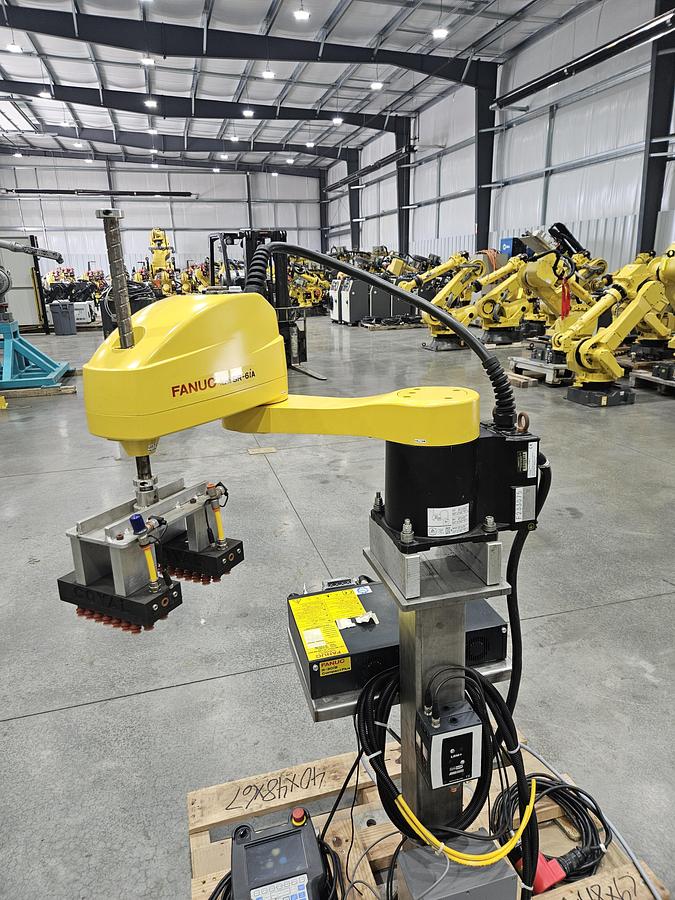 Used Fanuc SR-6ia Industrial SCARA Robot With R-30ib Controller Plus
