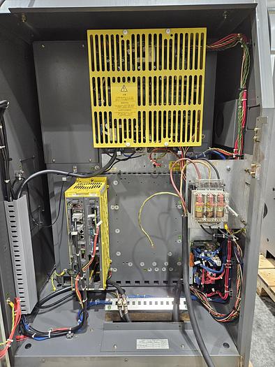 Used FANUC Arcmate 120ic Industrial Robot With R-30ia Controller