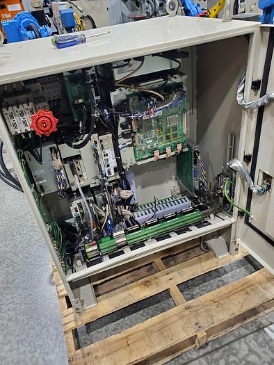 Used Yaskawa MA1400 Industrial Welding Robot with DX100 Controller and Miller Auto Axcess 450