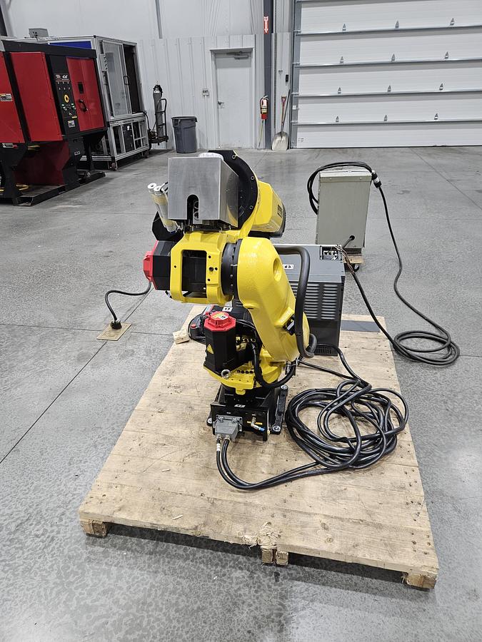 Refurbished Fanuc M-20id/25 (Arcmate 120id) Industrial Robot With R-30ib Plus Controller