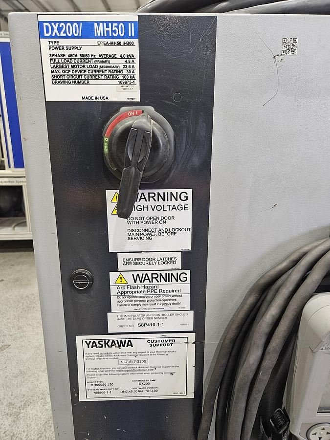 Used Yaskawa Motoman MH50-II Industrial Robot With DX200 Controller