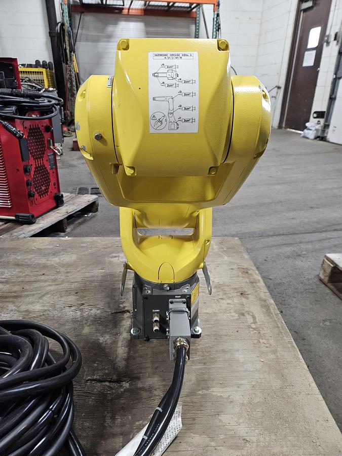 Used Fanuc LR Mate 200iD/7L Industrial Robot With R-30ib Controller
