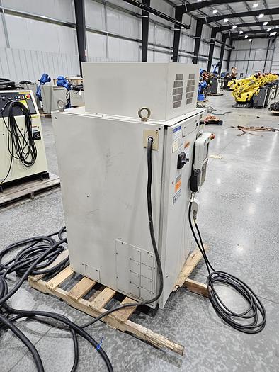 Used Yaskawa Motoman EPL300 Palletizing Robot with NX100 Controller