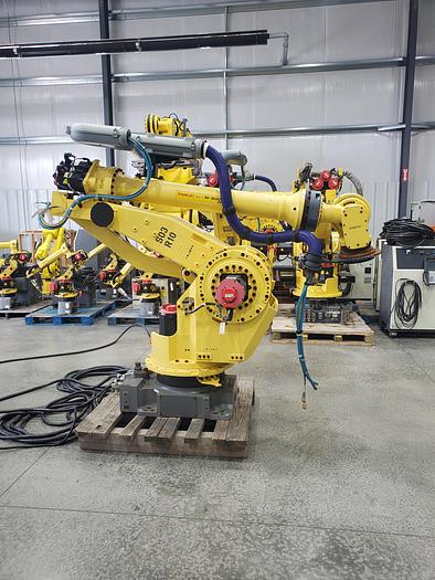 Used Fanuc M-900ia/260L Industrial Robot With R-30ia Controller