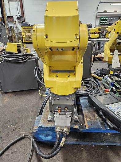 Used Fanuc LR Mate 200iC Industrial Robot With R-30ia Controller