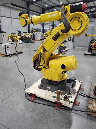 Used Fanuc R-2000ib/165F Industrial Robot With R-30ib Controller