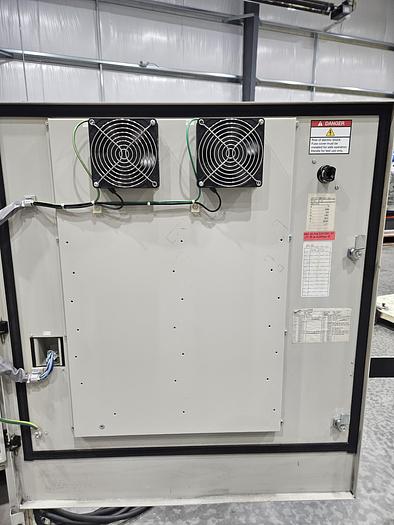 Used Yaskawa Motoman MH50 Industrial Robot With DX100 Controller