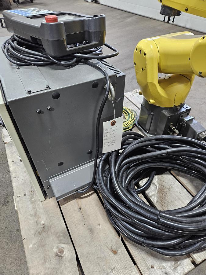 Used Fanuc LR Mate 200iD/7WP Industrial Robot With R-30ib Controller