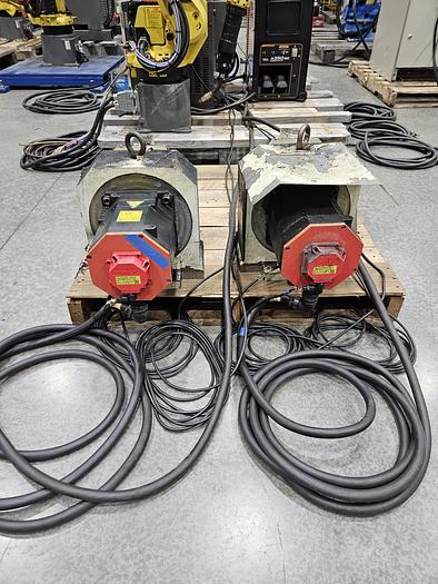 Used Fanuc Arcmate 100ic Industrial Welding Robot With Lincoln PWR350 and Dual Head