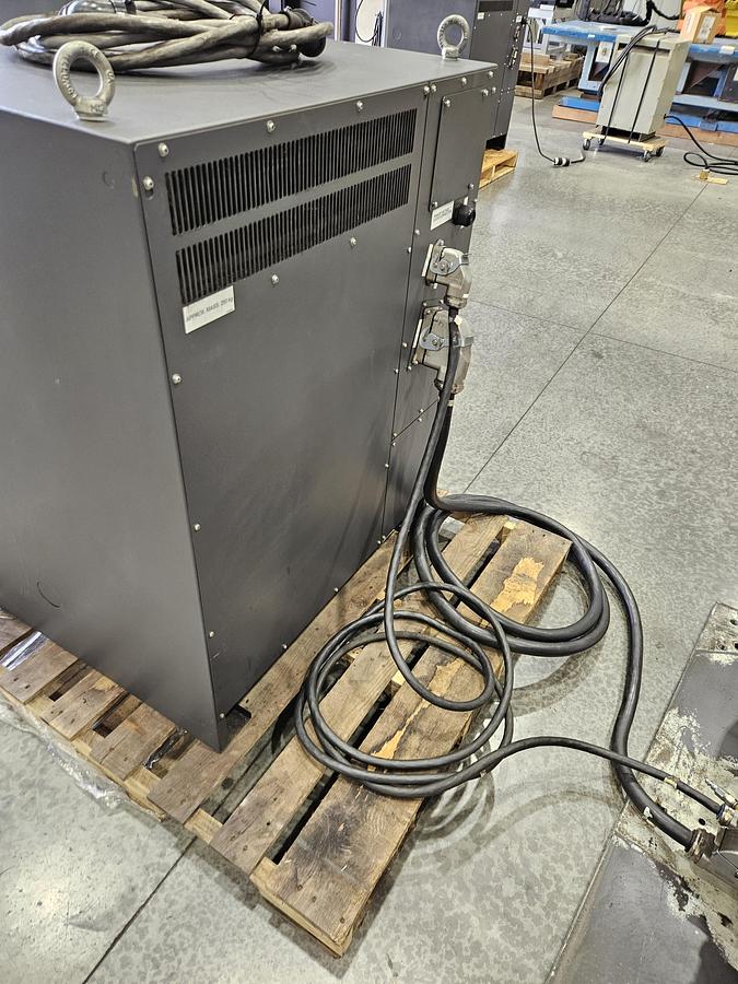 Used Yaskawa Motoman MH50-II Industrial Robot With DX200 Controller