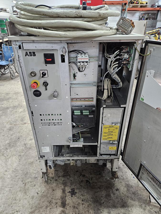 Used ABB IRB 6650S-200/3.0 Industrial Robot With S4C Plus Controller