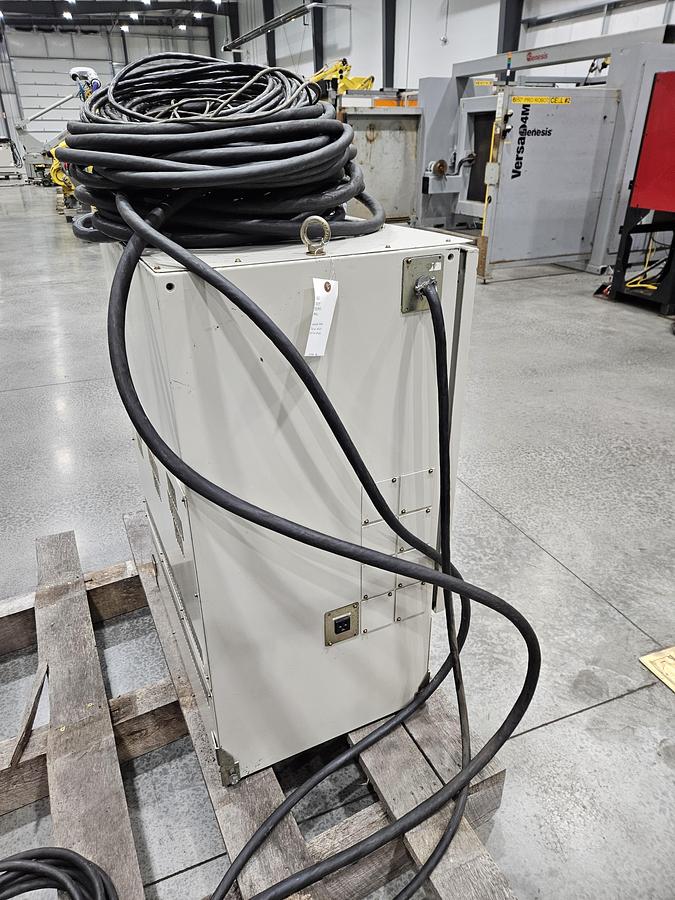 Used Yaskawa Motoman EA1400 Industrial Robot With XRC 2001 Controller