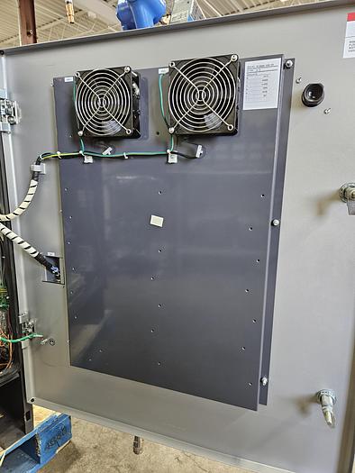 Used Yaskawa Motoman MA1440 With DX200 Controller And Miller Auto Continuum 350