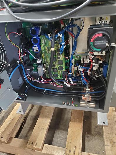 Used Fanuc LR Mate 200iD/7L Industrial Robot With R-30ib Controller