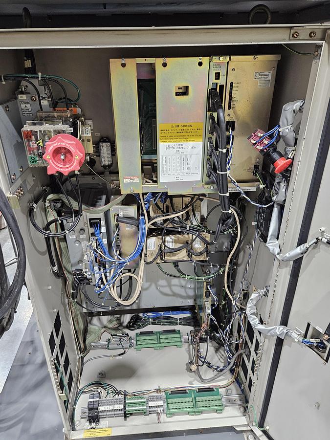Used Dual Arm Yaskawa EA1900N and UP50N Welding Robots With Auto Axcess 450