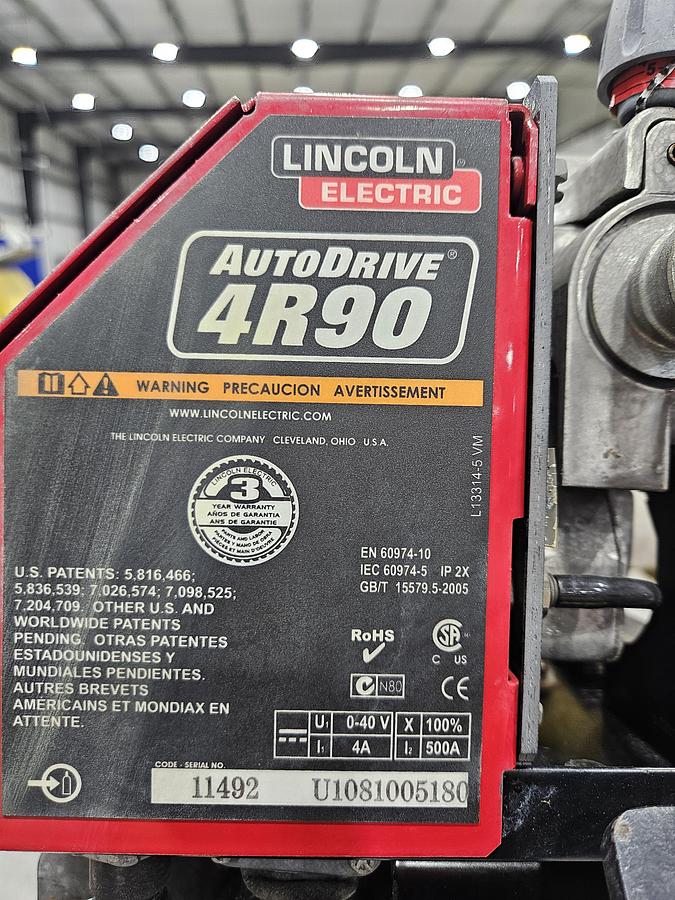 Used Fanuc Arcmate 100ic Industrial Robot With R-30ia Controller and Lincoln Powerwave i400
