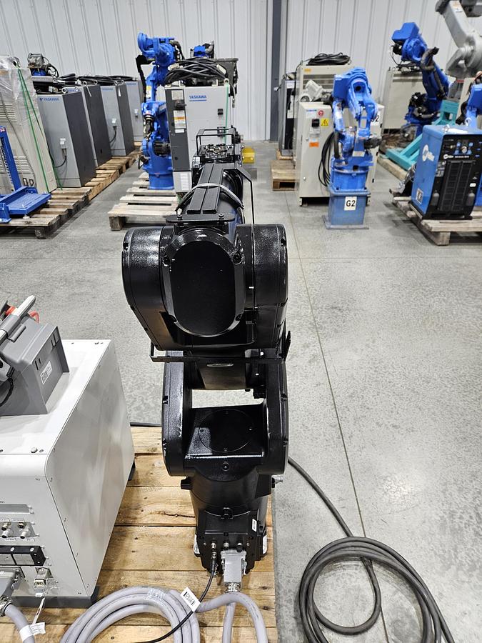 Used ABB IRB 1300-7/1.4 Industrial Robot With OmniCore C90XT Controller
