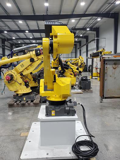 Used Fanuc M-710ic/70 with R30ib Plus controller and 1 vision camera