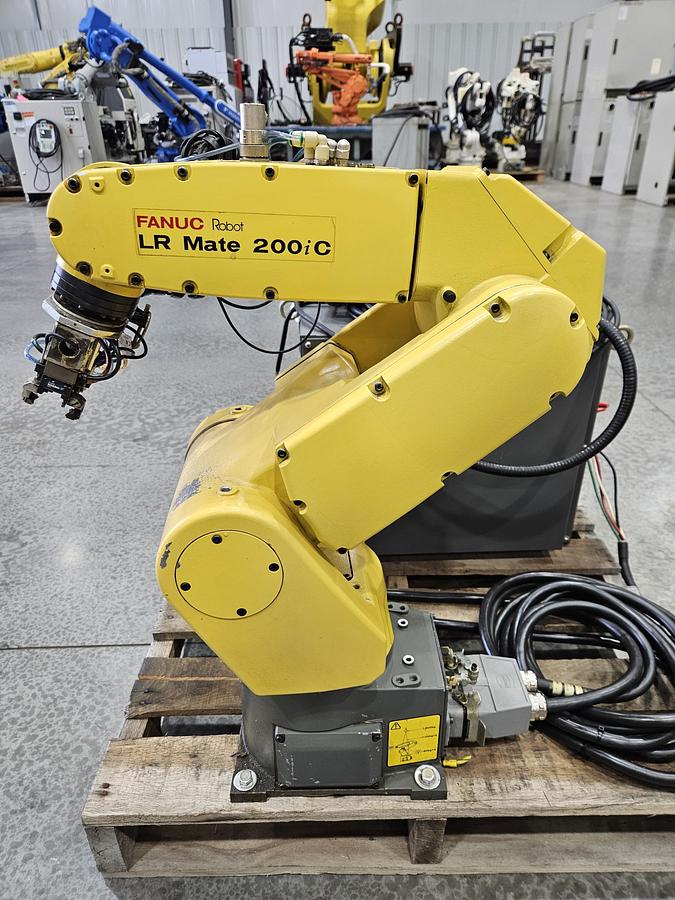 Used Fanuc LR Mate 200ic Industrial Robot With R-30ia Controller