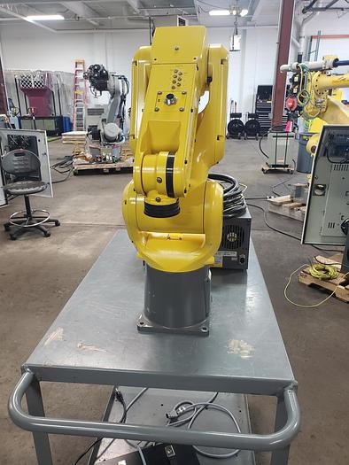 Used Fanuc LR Mate 200iD/7H Industrial Robot With R-30ib Controller