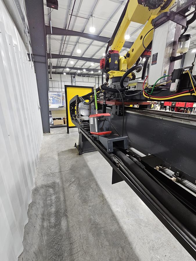 Used FANUC Robotic Welding Cell W/ FANUC 120ic/R-30ib Tracks and Safety