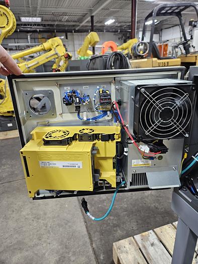 Used Fanuc LR Mate 200iD/7L Industrial Robot With R-30ib Plus Controller 